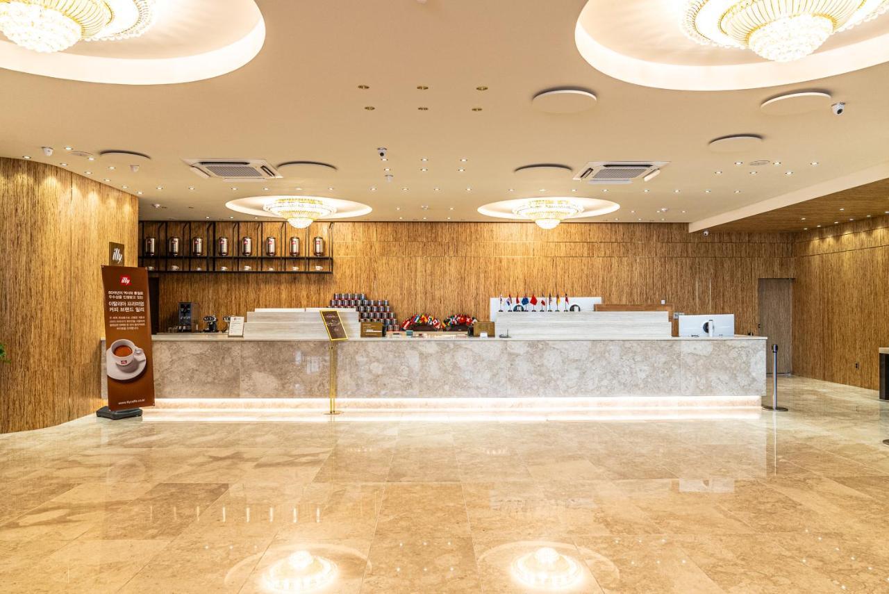 Hotel The Grang Seogwipo Exterior photo
