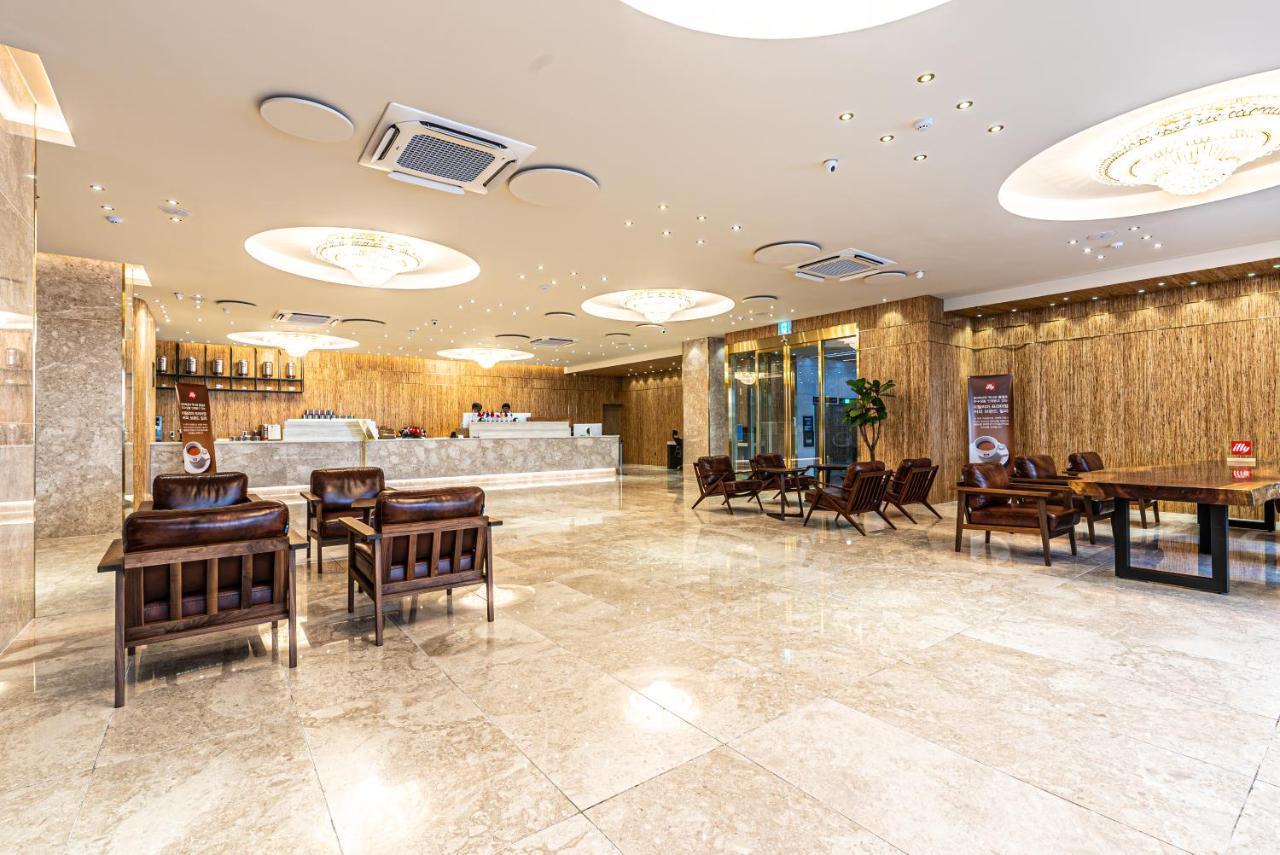 Hotel The Grang Seogwipo Exterior photo
